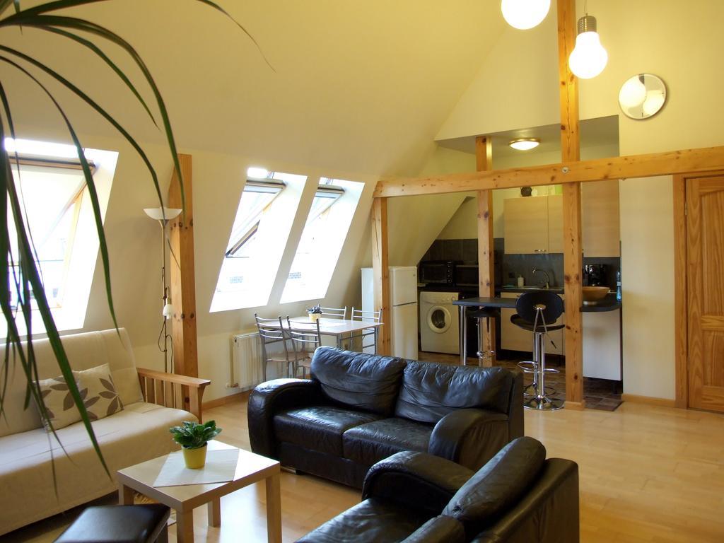 Sunlit Loft Apartment Riga Camera foto