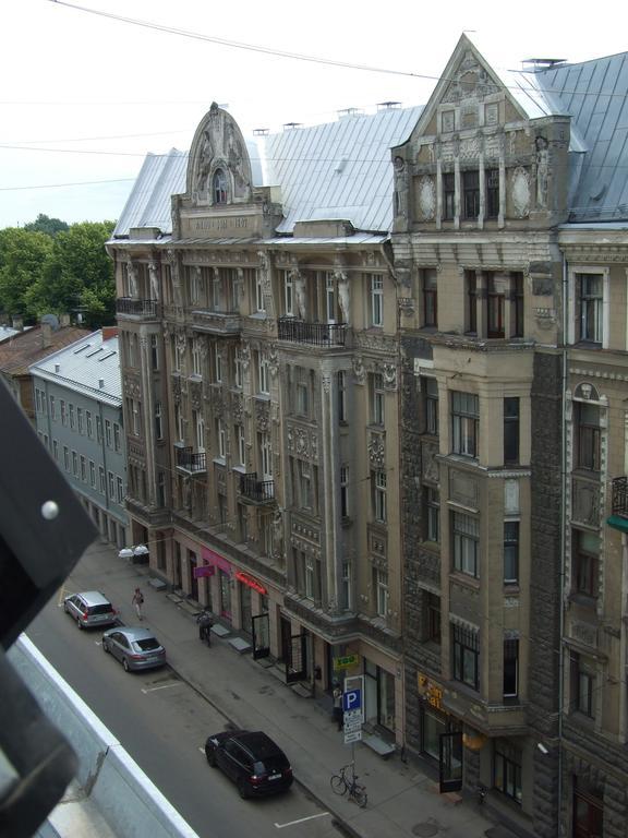 Sunlit Loft Apartment Riga Esterno foto