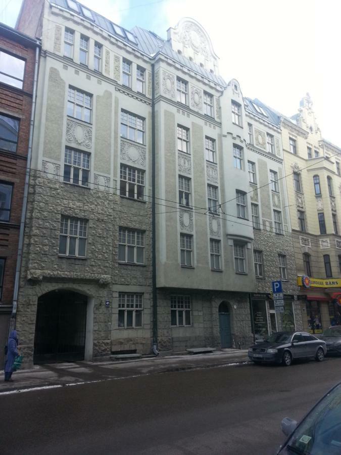 Sunlit Loft Apartment Riga Esterno foto